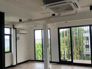 For rent 1 Beds office in Phra Khanong, Bangkok