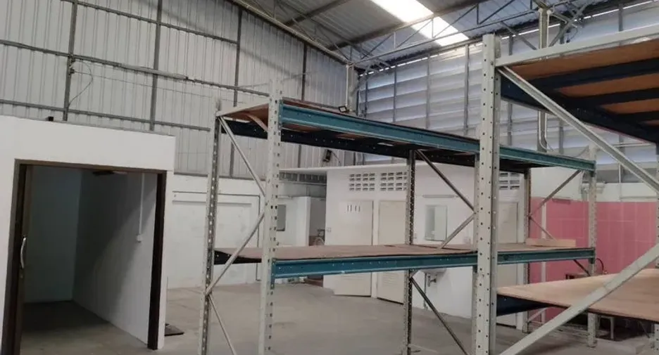 For rent warehouse in Huai Khwang, Bangkok