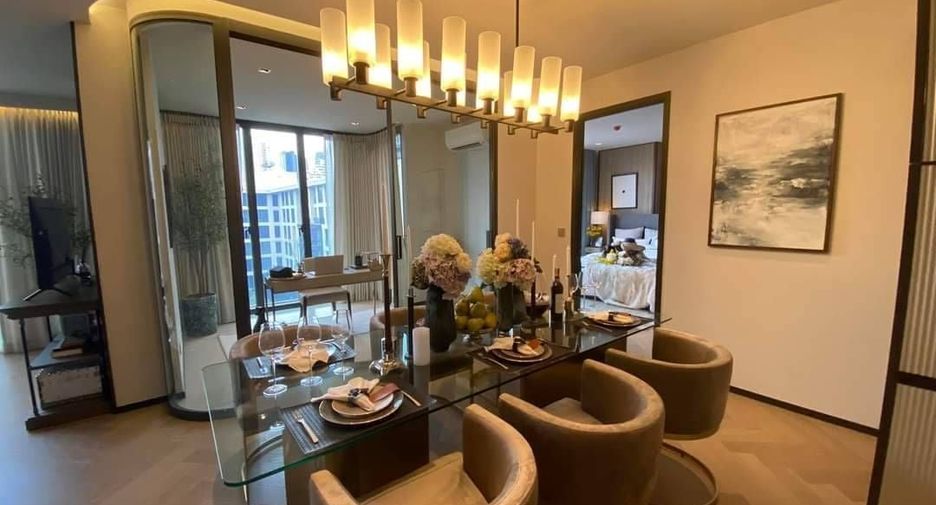 For rent 2 bed condo in Watthana, Bangkok