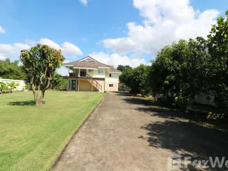 For sale 5 bed house in Kumphawapi, Udon Thani