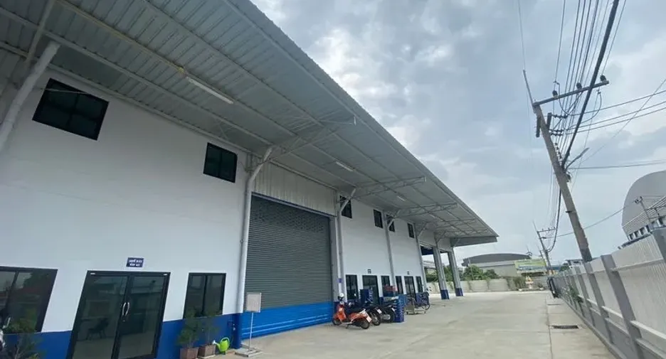 Lagerhaus zur Miete in Mueang Pathum Thani, Pathum Thani