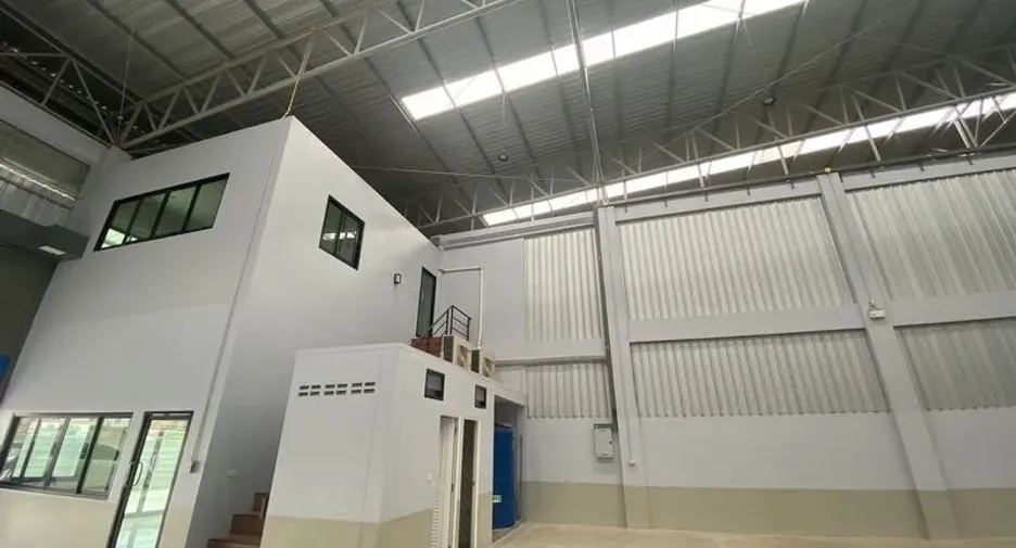 Lagerhaus zur Miete in Mueang Pathum Thani, Pathum Thani
