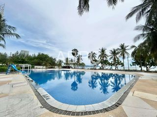 For sale 2 bed condo in Sattahip, Chonburi