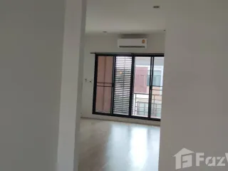 For rent 3 Beds townhouse in Bang Khae, Bangkok