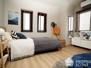 For sale 2 bed condo in Samphanthawong, Bangkok