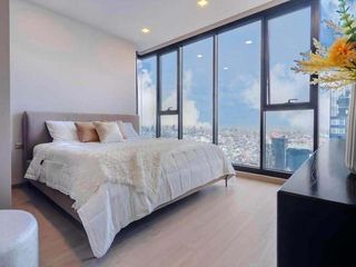 For rent 3 bed condo in Huai Khwang, Bangkok