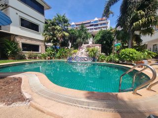 For rent 3 bed house in Pratumnak, Pattaya