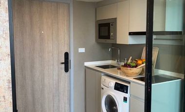 For sale 2 bed condo in Huai Khwang, Bangkok