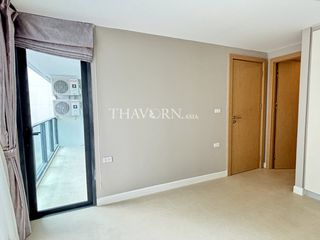 For sale 2 bed condo in Pratumnak, Pattaya