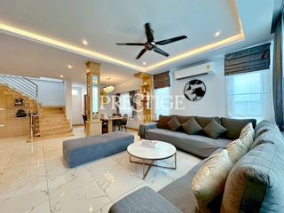Haus zum Kauf mit 4 Zimmer in Bang Lamung, Chonburi