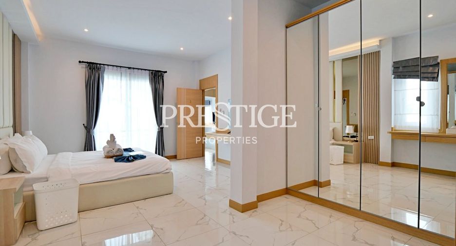 For sale 4 bedrooms house in South Pattaya, Pattaya