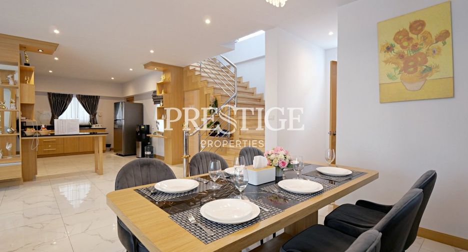 For sale 4 bedrooms house in South Pattaya, Pattaya