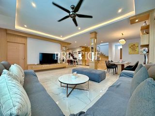 Haus zum Kauf mit 4 Zimmer in Bang Lamung, Chonburi