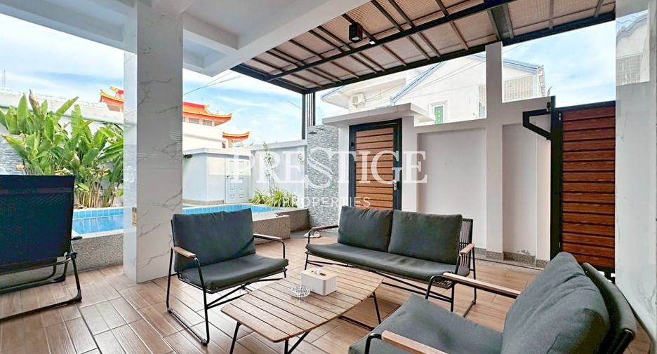 For sale 4 bedrooms house in South Pattaya, Pattaya