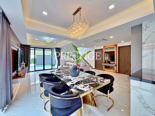 Haus zum Kauf mit 6 Zimmer in Bang Lamung, Chonburi