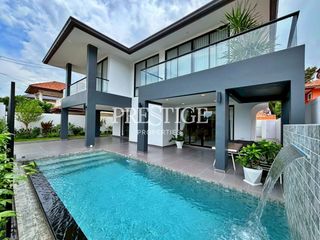 Haus zum Kauf mit 6 Zimmer in Bang Lamung, Chonburi