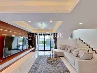 Haus zum Kauf mit 6 Zimmer in Bang Lamung, Chonburi