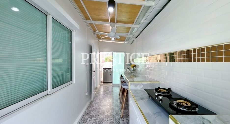 For sale 3 bedrooms house in Bang Lamung, Chonburi
