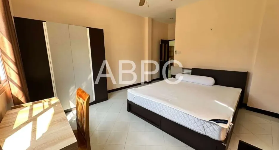 For rent and for sale 3 bedrooms house in Bang Lamung, Chonburi