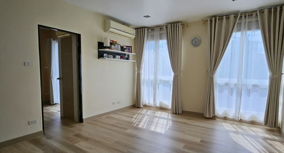 For sale 1 bed apartment in Mueang Chiang Mai, Chiang Mai
