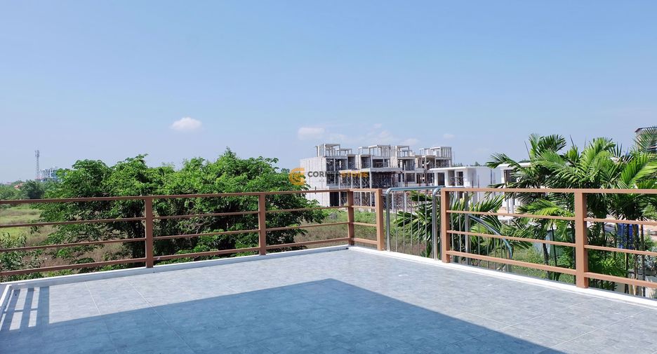 Casa en alquiler y en venta de 3 habitaciones en Sattahip, Chonburi