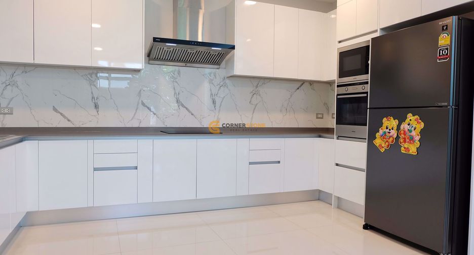 Casa en alquiler y en venta de 3 habitaciones en Sattahip, Chonburi