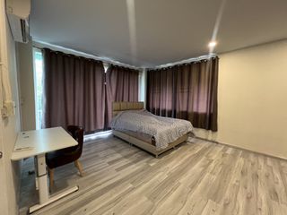 For rent 3 Beds office in Phra Khanong, Bangkok