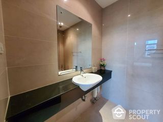 For sale 3 bed condo in Watthana, Bangkok