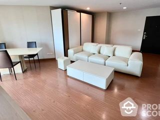 For sale 3 bed condo in Huai Khwang, Bangkok