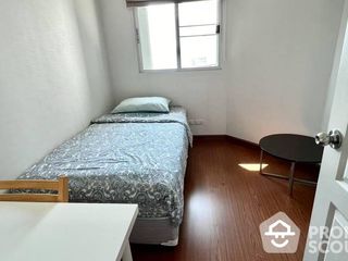 For sale 3 bed condo in Huai Khwang, Bangkok