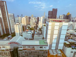 Condo en venta de 3 habitaciones en Khlong Toei, Bangkok