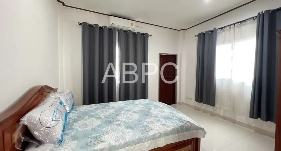 For rent and for sale 3 bedrooms house in Bang Lamung, Chonburi