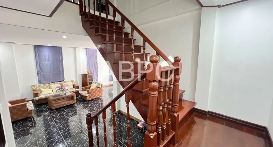 For rent and for sale 3 bedrooms house in Bang Lamung, Chonburi