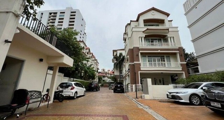 ขาย 6 เตียง บ้านเดี่ยว ใน วัฒนา, กรุงเทพฯ