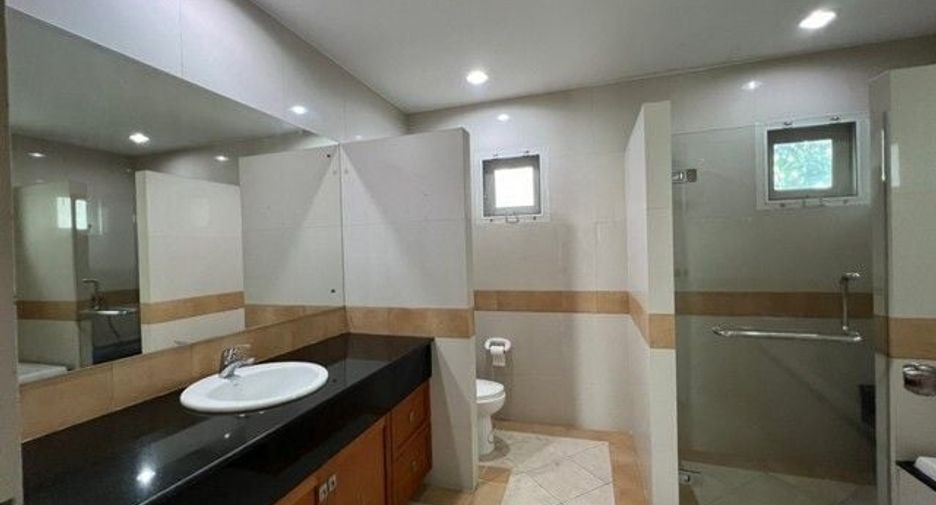 ขาย 6 เตียง บ้านเดี่ยว ใน วัฒนา, กรุงเทพฯ