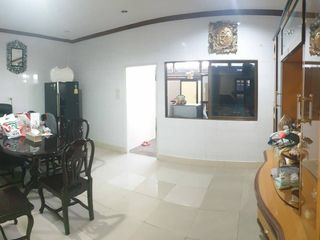 For sale 4 bed townhouse in Khlong San, Bangkok