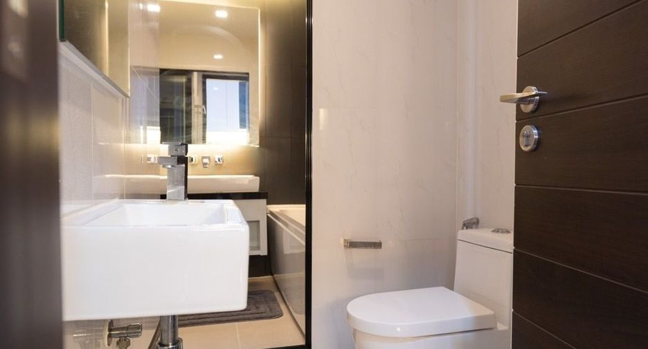 For sale 1 bed condo in Huai Khwang, Bangkok