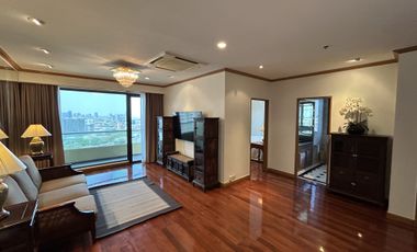 For rent 3 bed condo in Khlong San, Bangkok