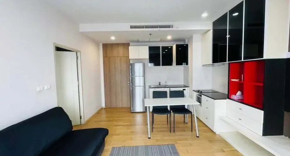 For rent 1 bed condo in Huai Khwang, Bangkok