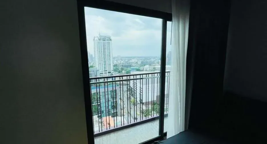 For rent 1 bed condo in Huai Khwang, Bangkok