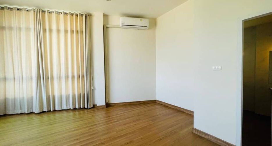 For sale 6 Beds townhouse in Hang Dong, Chiang Mai