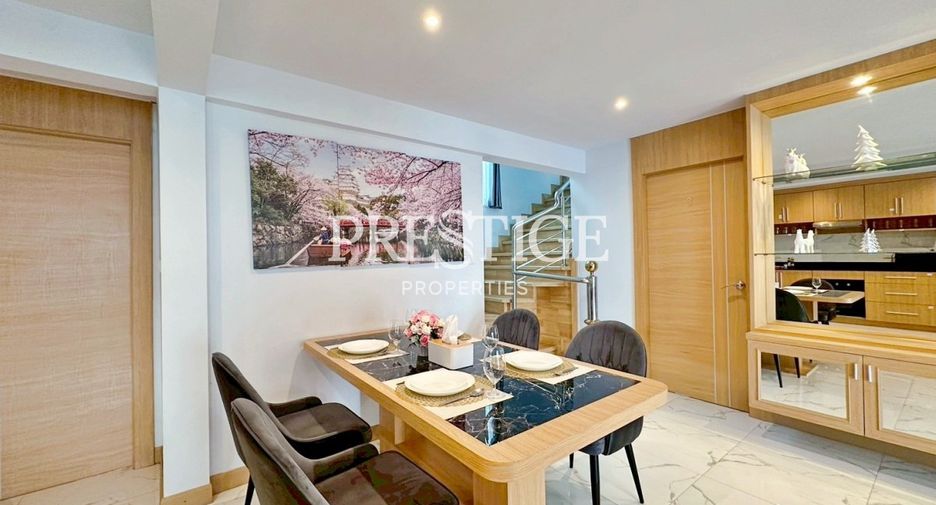 For sale 4 bedrooms house in South Pattaya, Pattaya