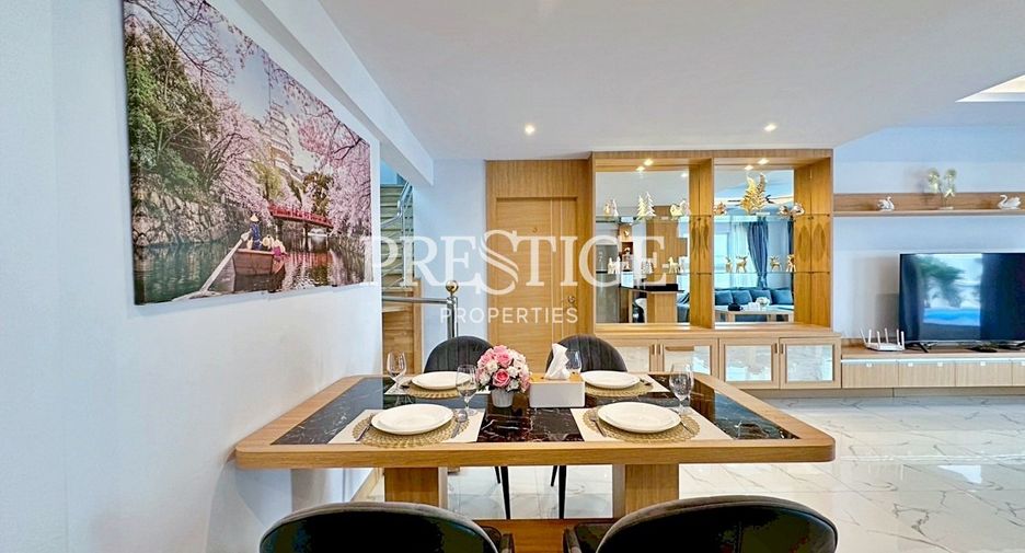 For sale 4 bedrooms house in South Pattaya, Pattaya