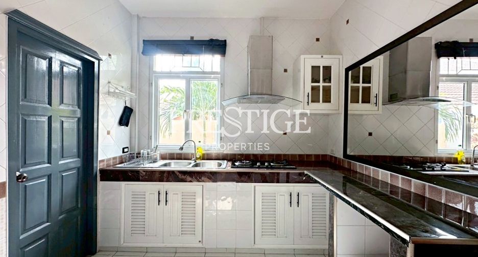 For sale 2 ベッドルーム house in East Pattaya, Pattaya