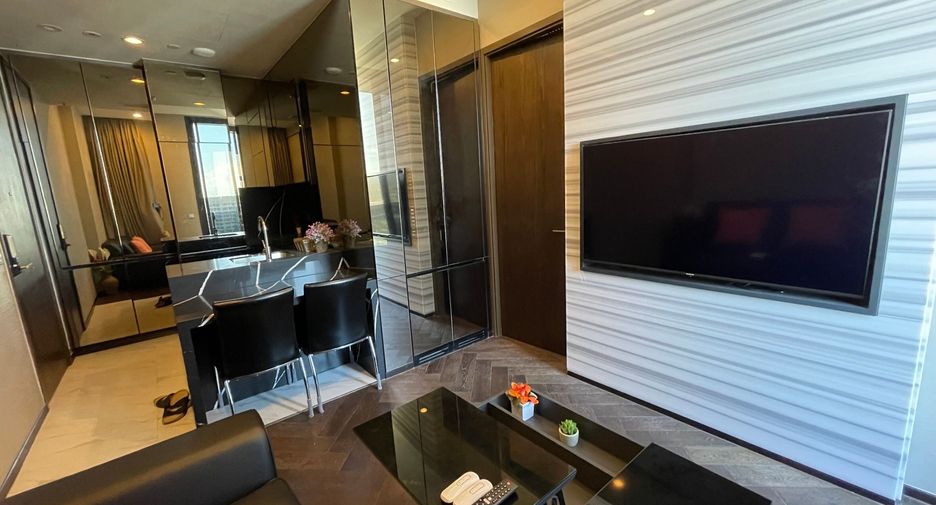 For sale 1 bed condo in Khlong Toei, Bangkok