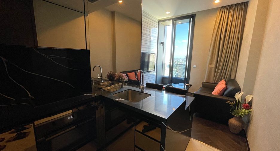 For sale 1 bed condo in Khlong Toei, Bangkok