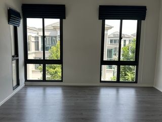 For sale 6 bed townhouse in Prawet, Bangkok