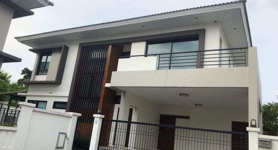 For sale 3 bed house in Si Racha, Chonburi