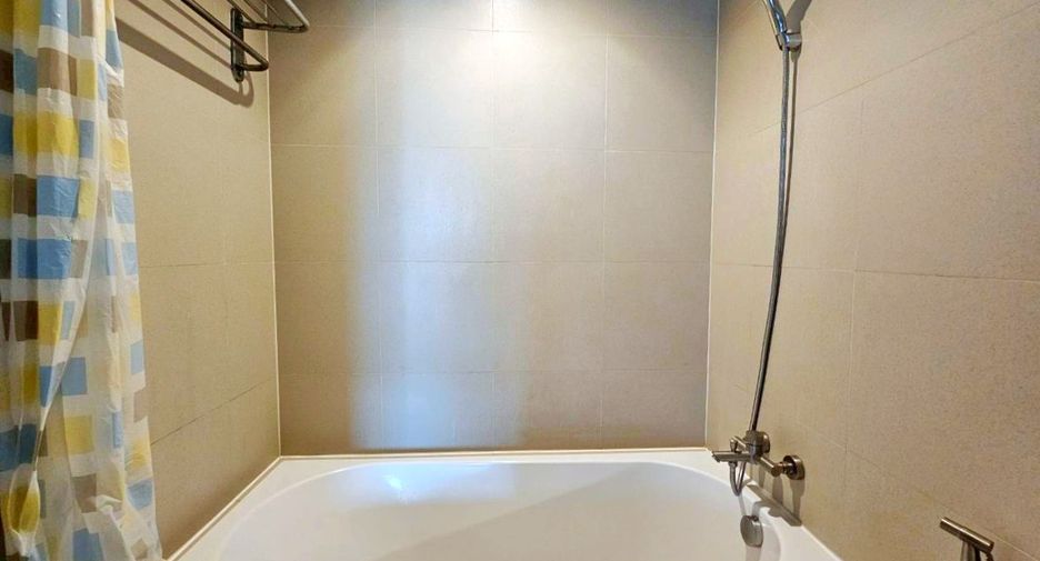 À louer et à vendre 2 chambres condo à Khlong Toei, Bangkok