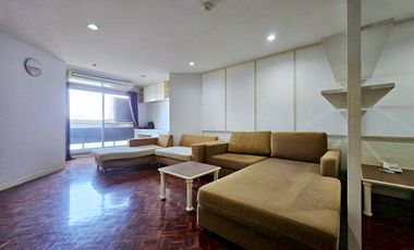 For rent 3 bedrooms condo in Watthana, Bangkok
